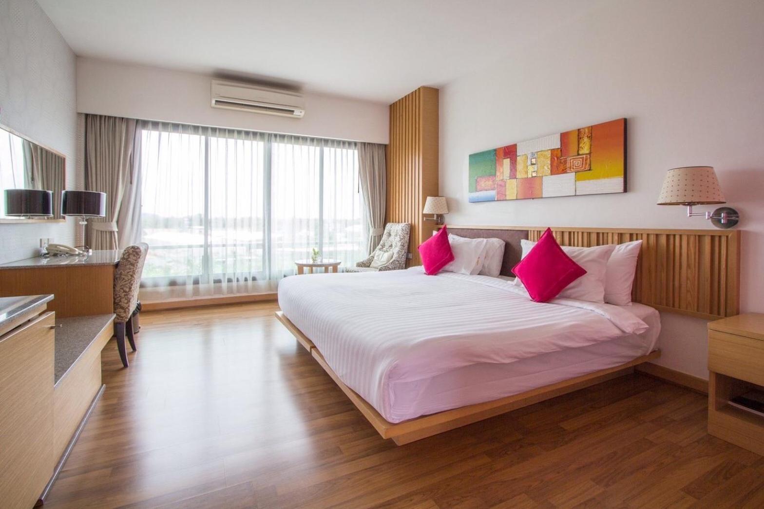 Mamaison Hotel Buriram Bagian luar foto