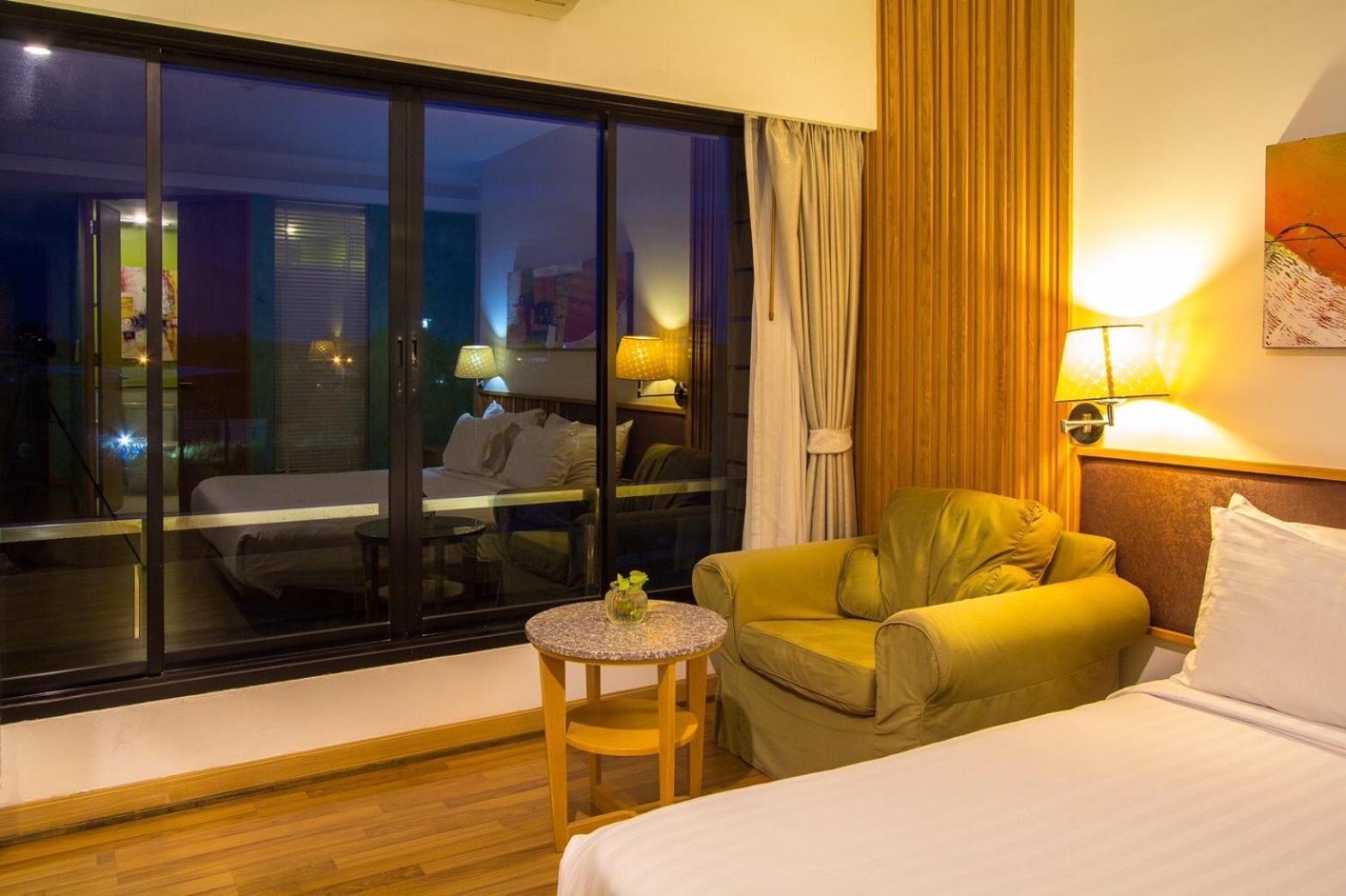 Mamaison Hotel Buriram Bagian luar foto