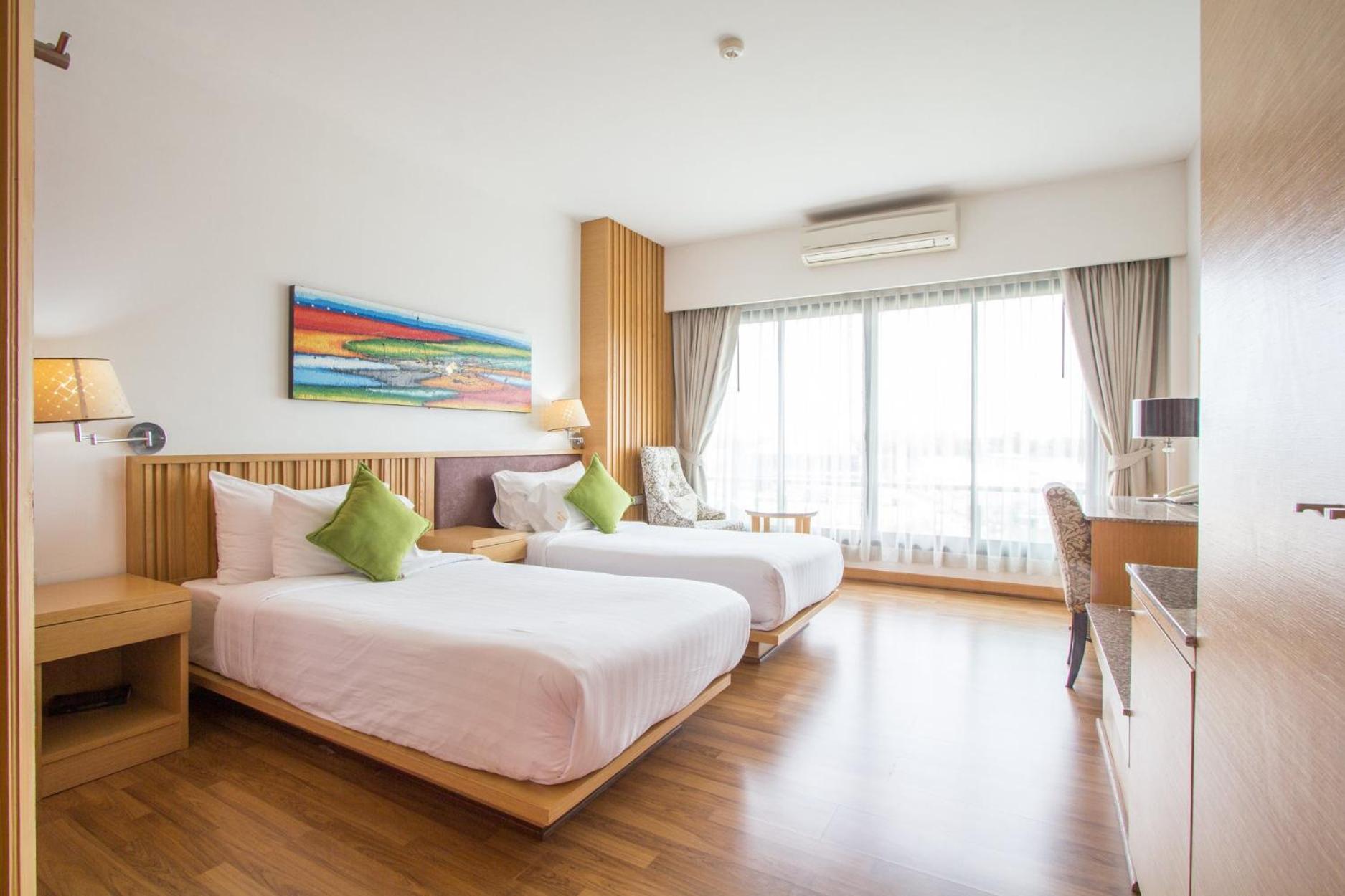 Mamaison Hotel Buriram Bagian luar foto