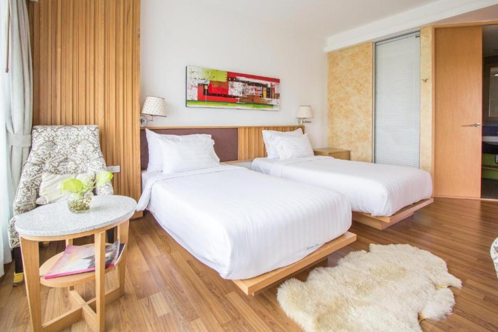 Mamaison Hotel Buriram Bagian luar foto