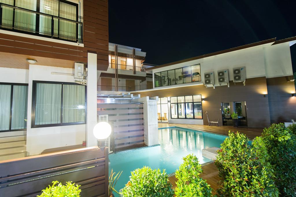 Mamaison Hotel Buriram Bagian luar foto