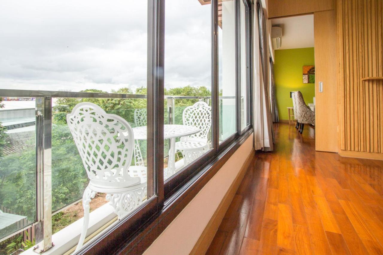 Mamaison Hotel Buriram Bagian luar foto
