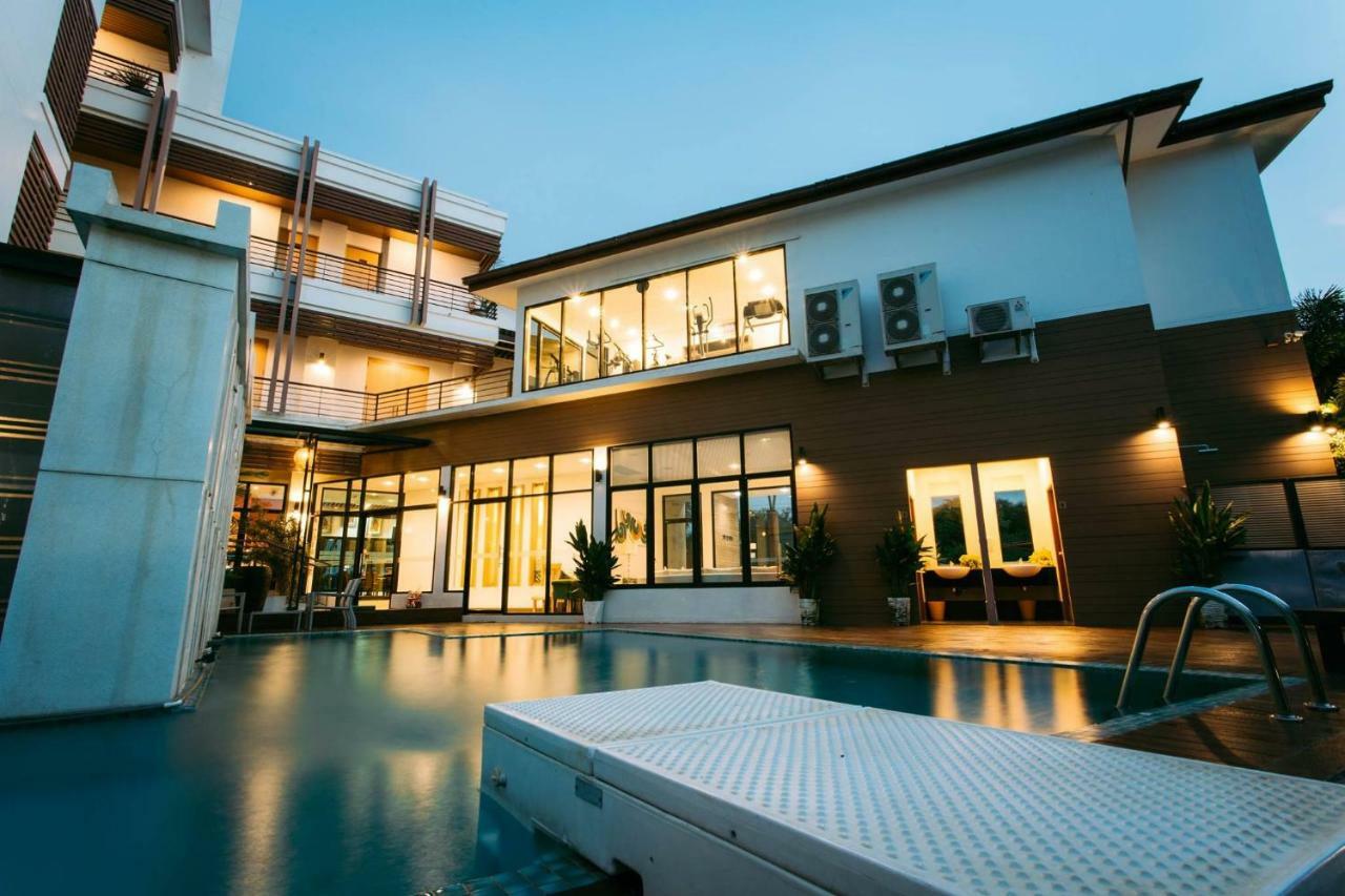Mamaison Hotel Buriram Bagian luar foto