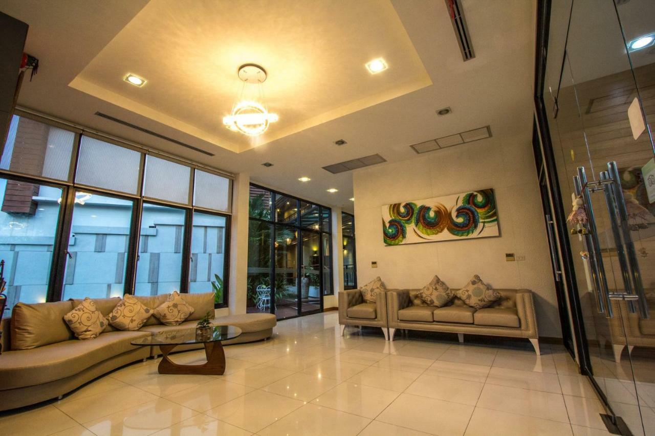 Mamaison Hotel Buriram Bagian luar foto